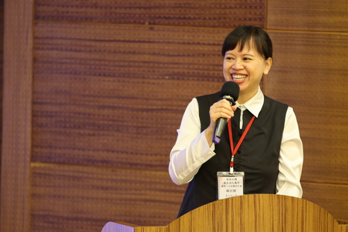 教學部主治醫師羅文綾擔任此次國際研討會的司儀。(人文真善美陳毅麟攝)