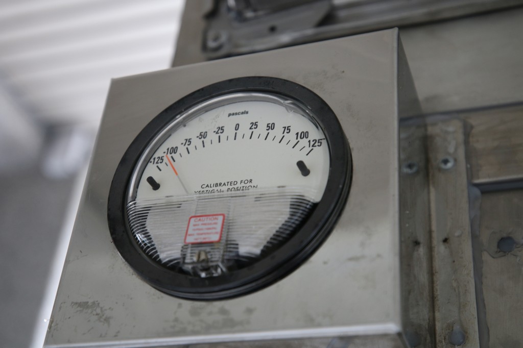 院外負壓採檢室