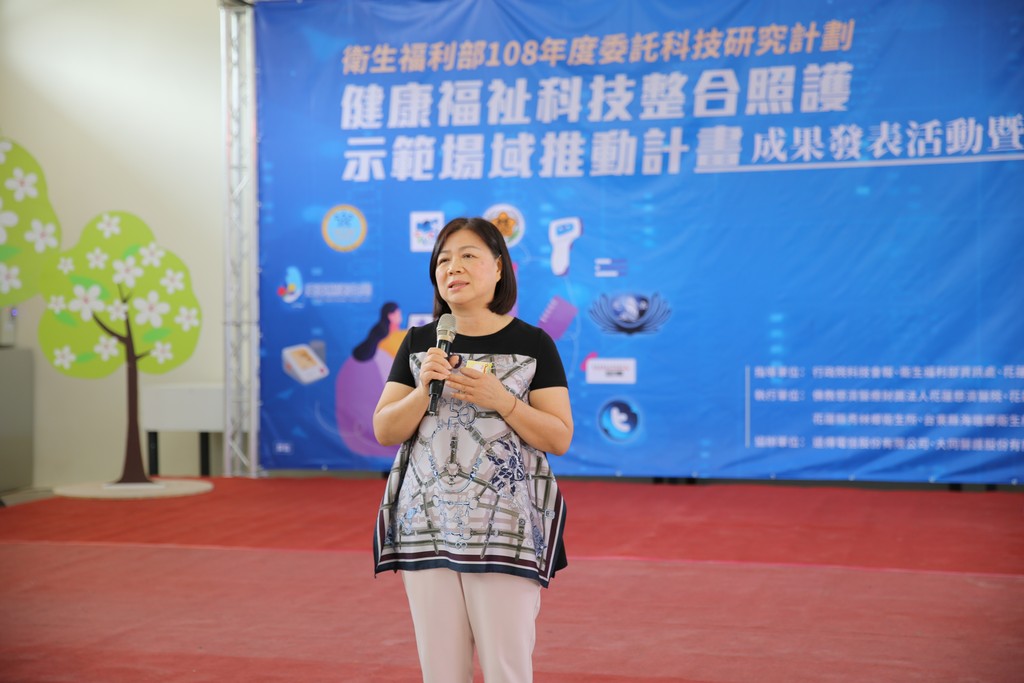 加入健康守門人行列四個多月的鄭秀琪分享自己陪伴個案經驗。