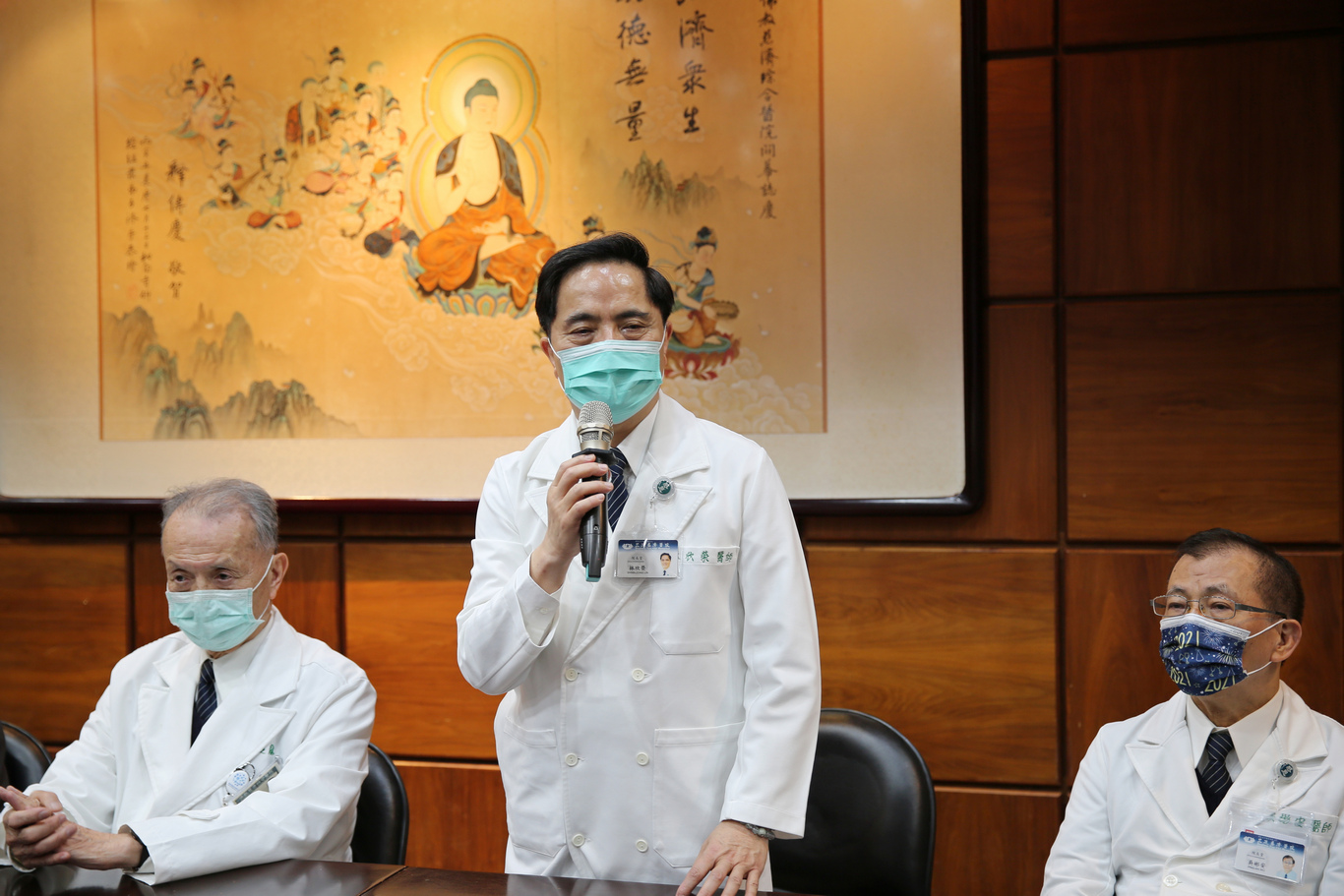 花蓮慈院林欣榮院長說，新的自動化儀器提供精準醫療服務，希望每個病人來到院內，都能獲得最正確、精準的診斷，花蓮慈院也將持續往人才培育、品質提升邁進，守護東部民眾的健康。