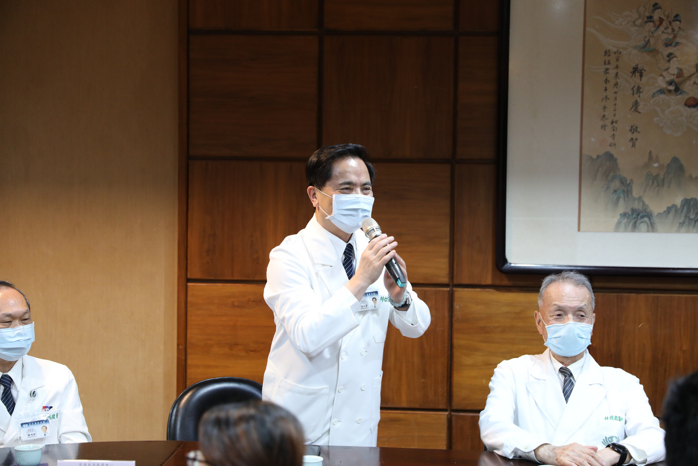 花蓮慈院林欣榮院長感謝醫療團隊的努力，合和互協成立乳房醫學中心。