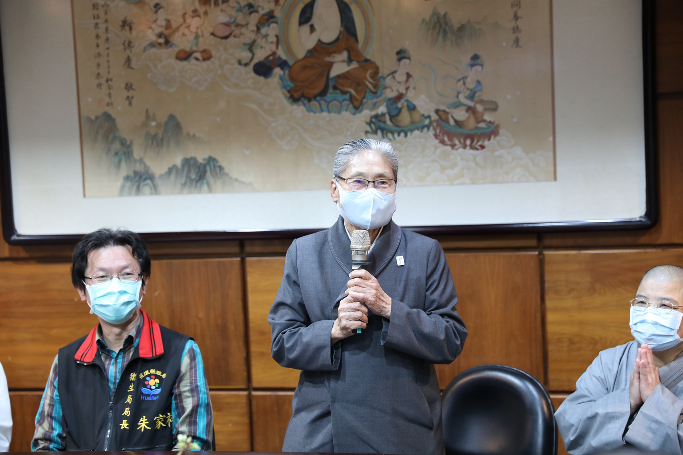 慈濟基金會副總林碧玉，感謝花蓮慈院堅守守護生命的崗位。