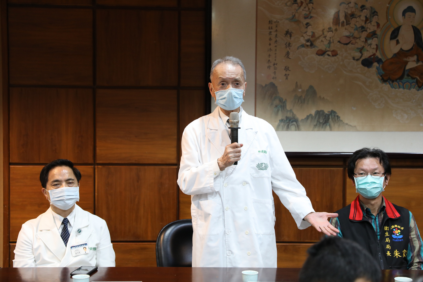 慈濟醫療法人執行長林俊龍，感謝花蓮慈院堅守守護生命的崗位。