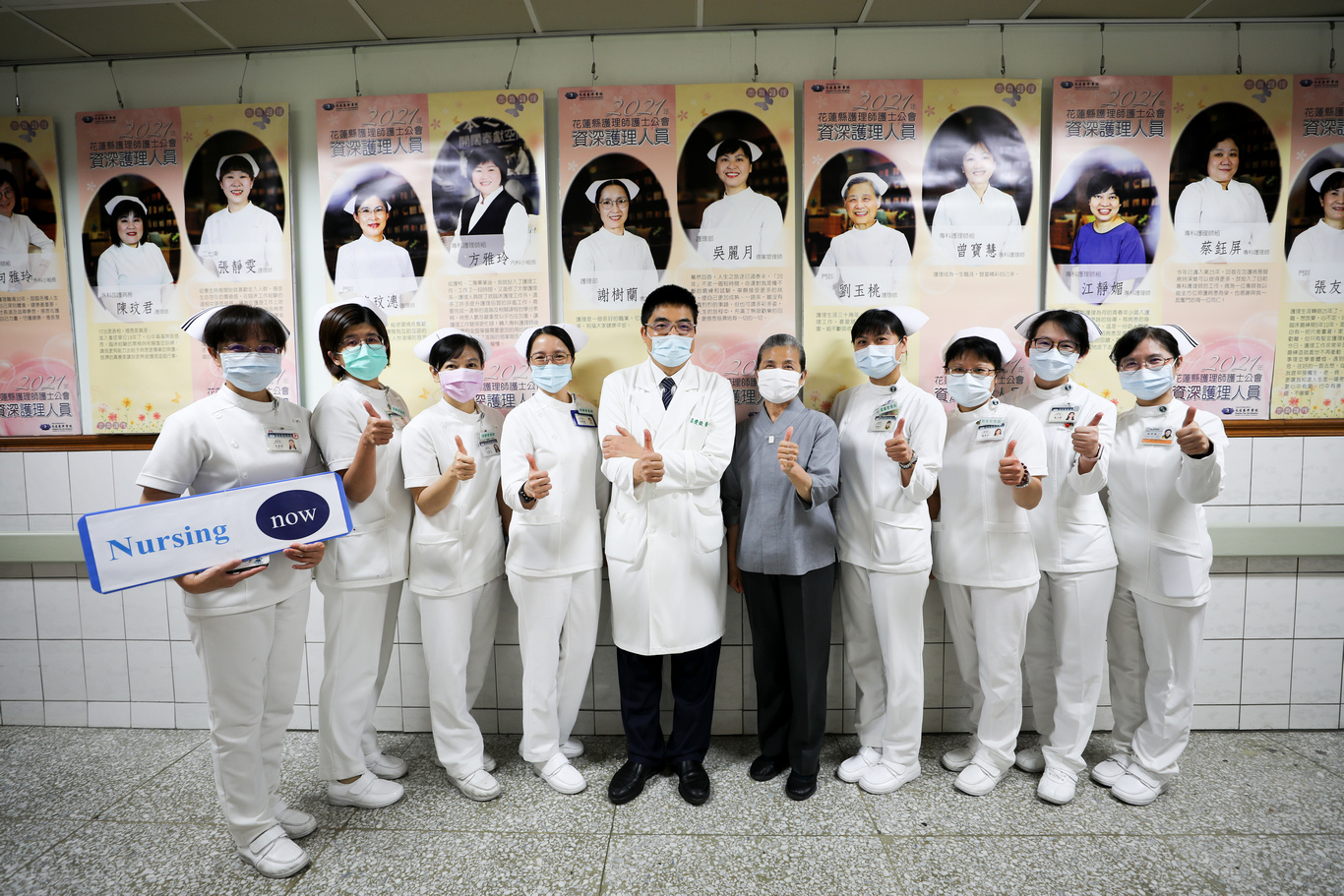 致贈感恩護師節結緣品，感恩護理師。