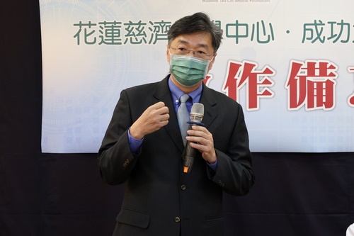 成大人工智能數位轉型研究中心主任王振興