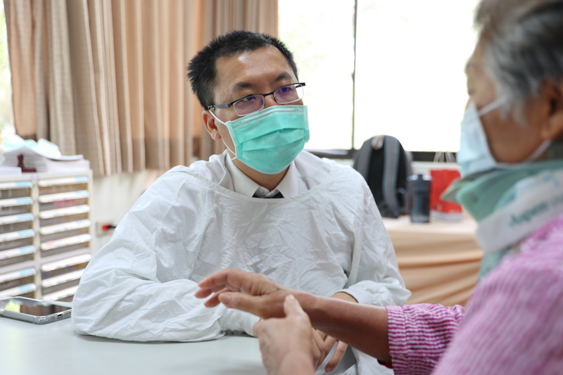 0147A1227 江家瑜s