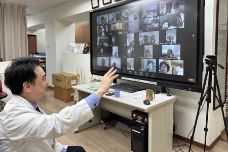 0 AAA90251 9427 411C 9EEB C8151985523Dsss