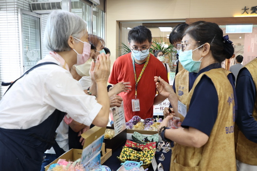 0147A7086 鍾懷諠s