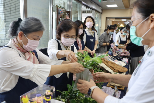 0147A7205 鍾懷諠s