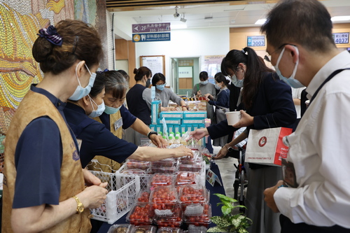 0147A7242 鍾懷諠s