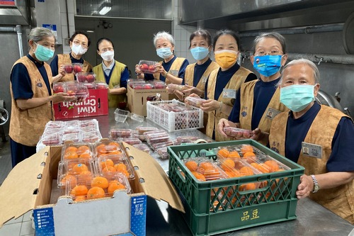 090B685C5 2742 4D1C 9156 898A2DA793DD 顏惠美s