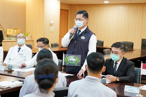 羅文瑞校長表示，三個月課程，代訓學生要準時上課、穿制服上學、打掃環境、並透過志工服務學習慈濟人文