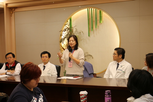 衛福部保護服務司簡任視察林春燕表示，呼籲工作夥伴們從及早介入的角度來預防孩童受虐