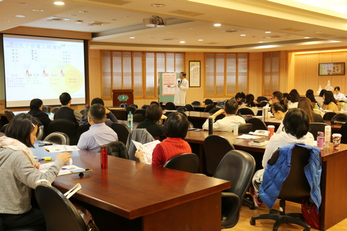 吸引超過七十位的花東地區醫事人員、社工、社福單位、安置機構、教育人員、檢警單位參與