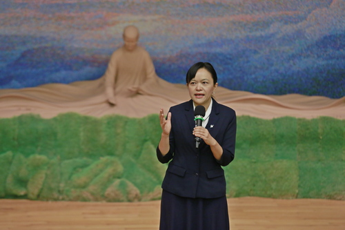 慈濟大學校長劉怡均 慈濟大學校長劉怡均