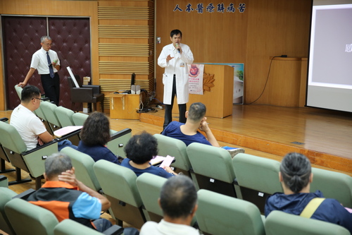 花蓮慈院心臟內科劉維新醫師提醒病友要適度運動，每天量體重和血壓，注意飲食，少鹽少油少糖，定期回診追蹤及服用藥物，可避免心臟衰竭症狀惡化