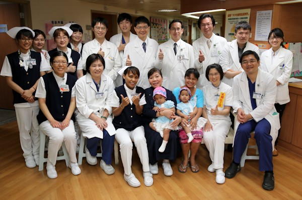 2015/04/02～08花蓮慈濟醫院日誌─ ─迎接獨立人生　菲國連體嬰珍妮潔妮健康返鄉