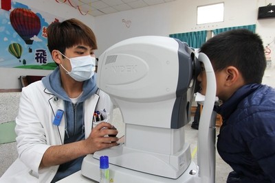 美麗新「鏡」界 偏鄉學童眼科義診