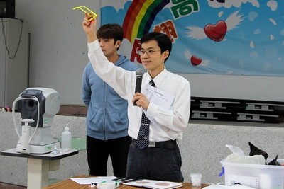 美麗新「鏡」界　偏鄉學童眼科義診