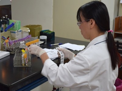 觀察入微守護生命 他們是「醫檢師」!