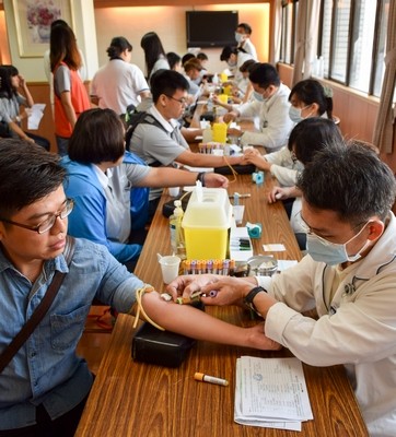 觀察入微守護生命 他們是「醫檢師」!