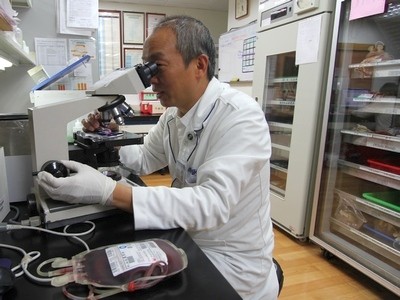 觀察入微守護生命 他們是「醫檢師」!