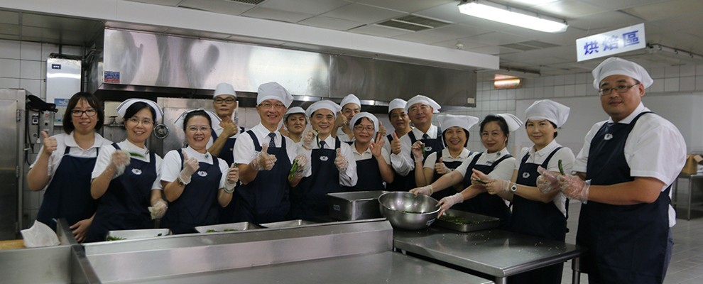 喜迎人醫家人歸來　勤練演繹親製「保庇」辣椒