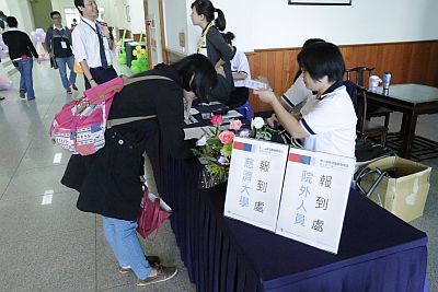 慈濟醫學教育日學術研討會 向無語良師致敬