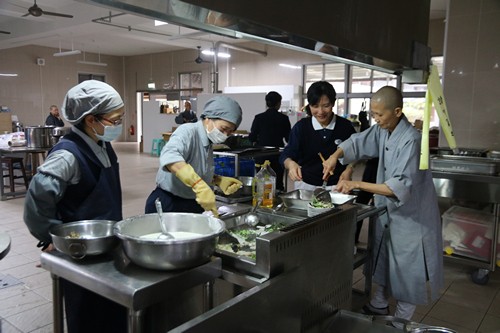 堅定醫療使命 邁向四十勇於承擔