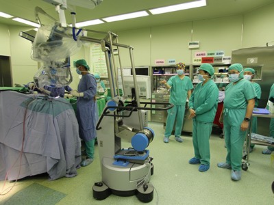 立康國際醫療集團跨國取經 醫療人文深耕馬國