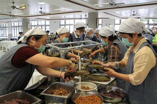 端午將至粽飄香 慈誠懿德祝福評鑑「包中」