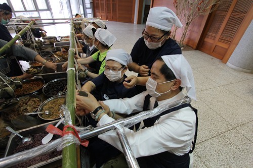 端午將至粽飄香 慈誠懿德祝福評鑑「包中」