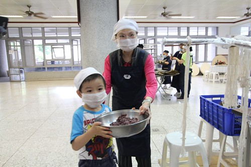 端午將至粽飄香 慈誠懿德祝福評鑑「包中」