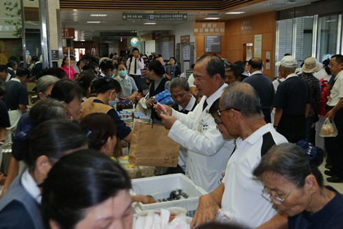 「小錢大善聚福緣」　醫療慈善號召愛心化行動