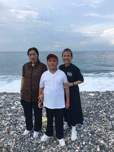 如陽光燦爛的男孩　迎來生命的春暖花開