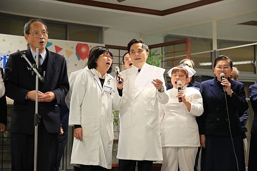 評鑑感恩餐會許未來,銀髮樂活基金滿馨香