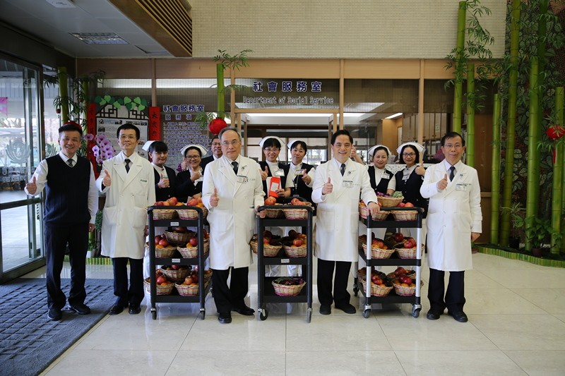 醫病療苦更安心　除夕送暖慶新年