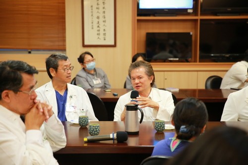 2018/08/30花蓮慈濟醫院日誌——菲律賓不對稱萎縮型連體嬰醫療會議 人醫群策妙手妙法(文/江家瑜)