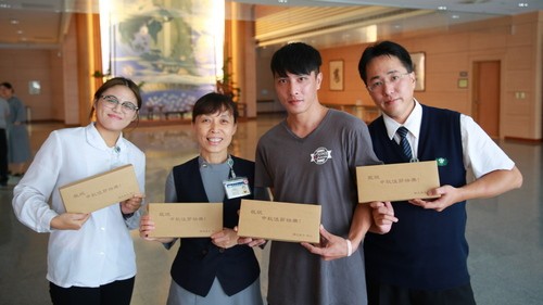 2018/09/12 花蓮慈濟醫院日誌——中秋時節傳愛 甜嘴暖心溢溫馨