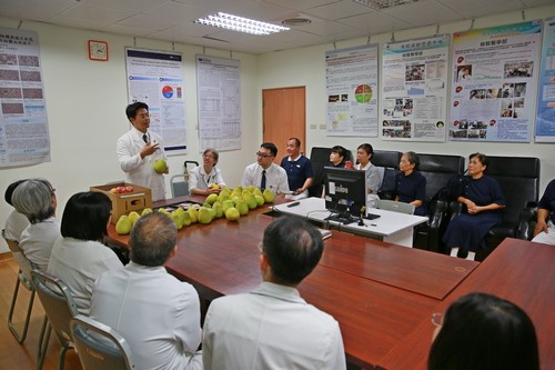 2018/09/19 花蓮慈濟醫院日誌—— 團圓節愛流轉 柚平安感恩慈誠懿德爸媽
