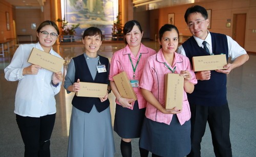 2018/09/12 花蓮慈濟醫院日誌——中秋時節傳愛 甜嘴暖心溢溫馨