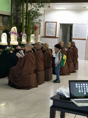 2018/08/24 花蓮慈濟醫院日誌——吉祥月孝親祈福會 病房關懷送祝福