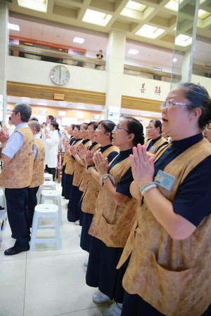 2018/08/24 花蓮慈濟醫院日誌——吉祥月孝親祈福會 病房關懷送祝福
