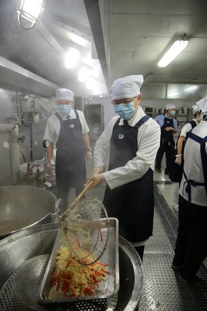 2018/10/11花蓮慈濟醫院日誌——「智慧雲耳」加菜 為宗門營家人補氣
