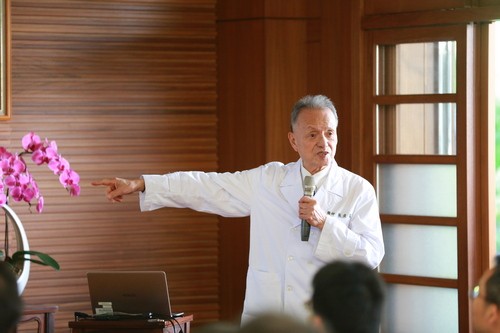 追求卓越跨足國際,主管合心共識營