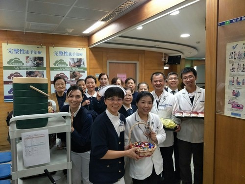 2018/12/26花蓮慈濟醫院日誌——歲末感恩添暖意 歡喜午茶好幸福