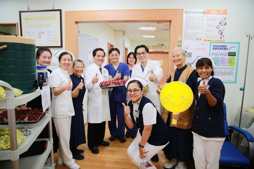 2018/12/26花蓮慈濟醫院日誌——歲末感恩添暖意 歡喜午茶好幸福