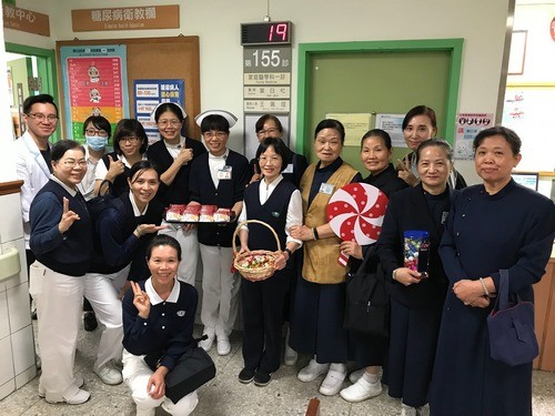 2018/12/26花蓮慈濟醫院日誌——歲末感恩添暖意 歡喜午茶好幸福