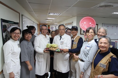 2018/12/26花蓮慈濟醫院日誌——歲末感恩添暖意 歡喜午茶好幸福