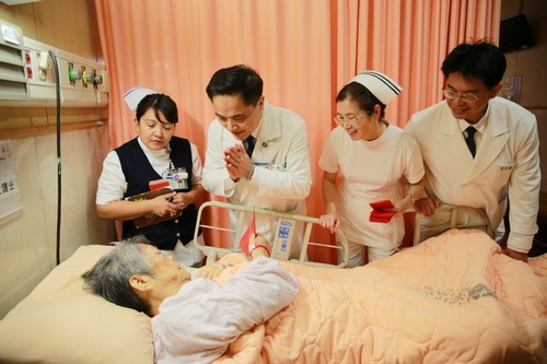 2019/02/04花蓮慈濟醫院日誌——春節年俗循例做　用心處處有深意